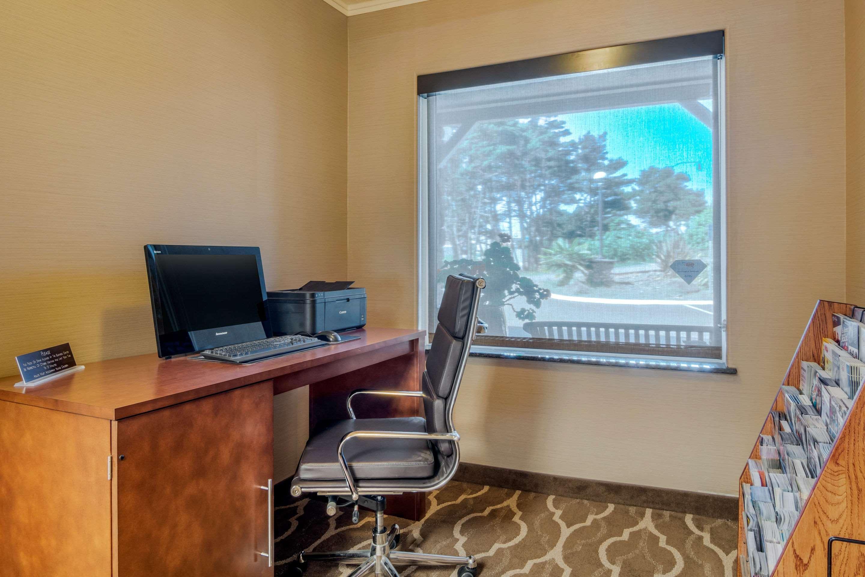 Comfort Inn & Suites Lincoln City Exteriér fotografie